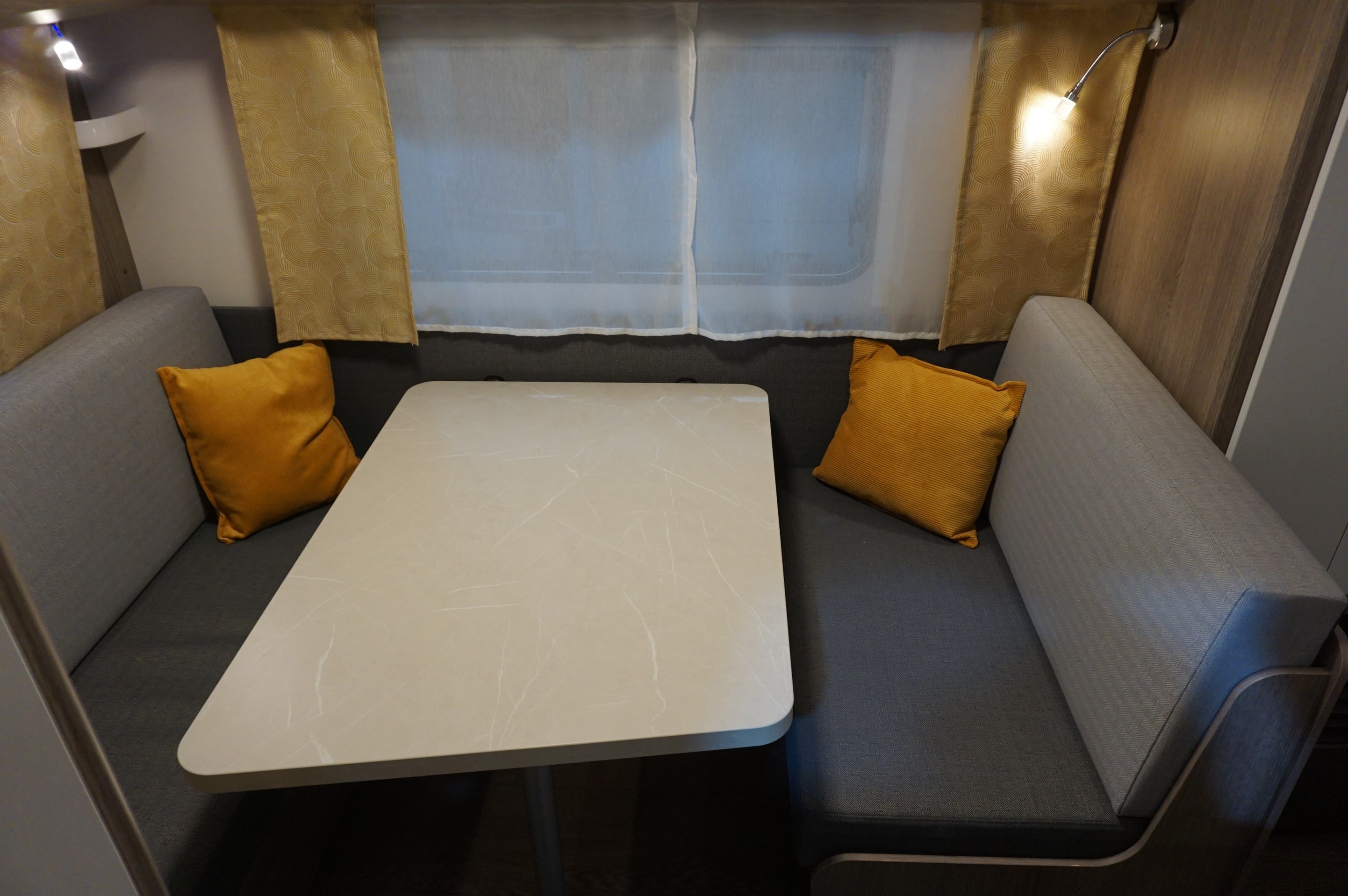 HOBBY - Ontour 390 SF