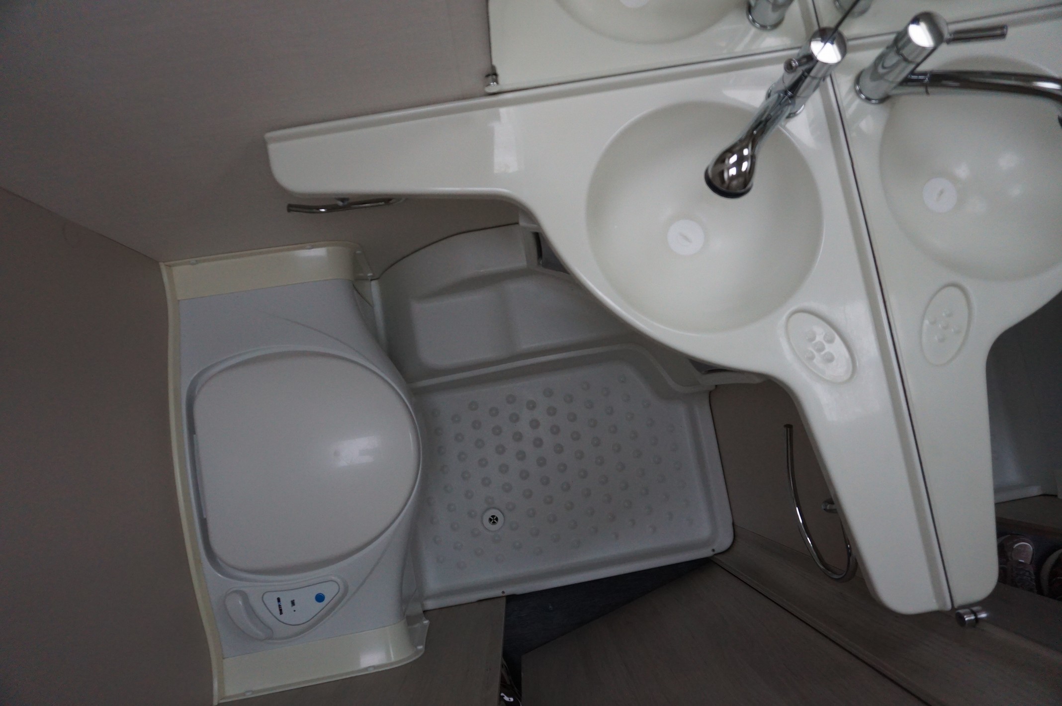 CARAVELAIR - Antares 470 style