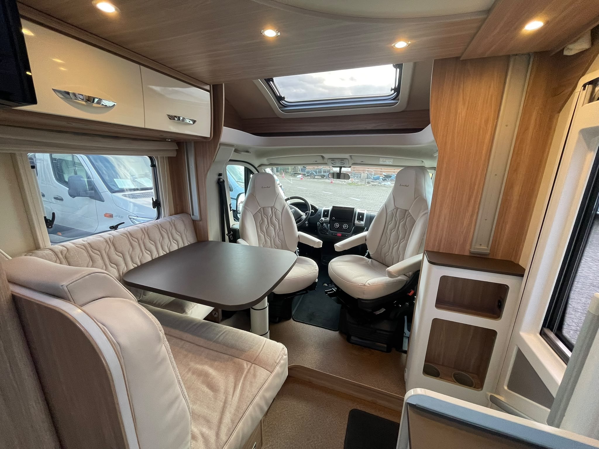 BURSTNER - Limited T 690 Citroen