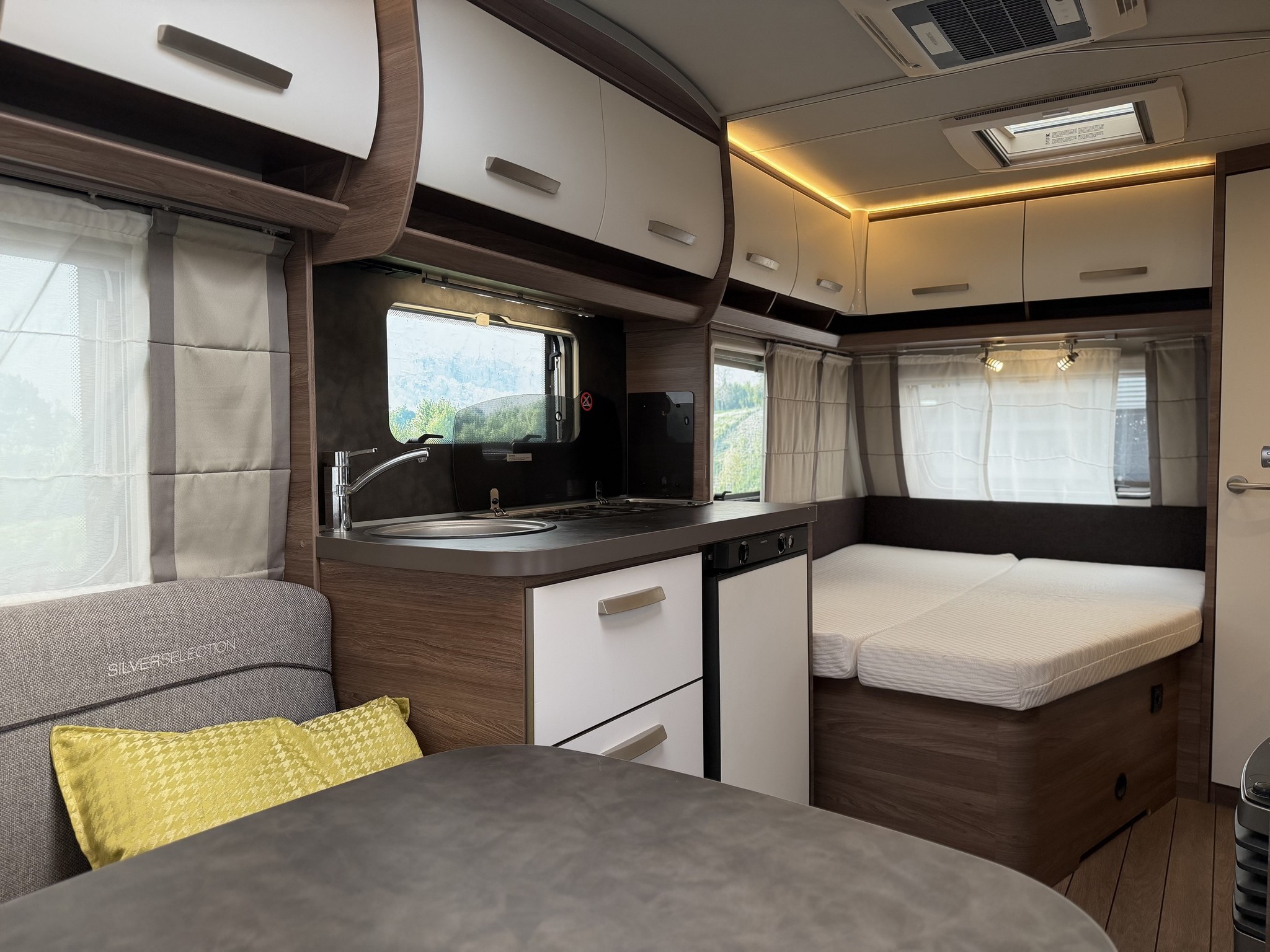 KNAUS - SPORT 450 FU Silver Selection