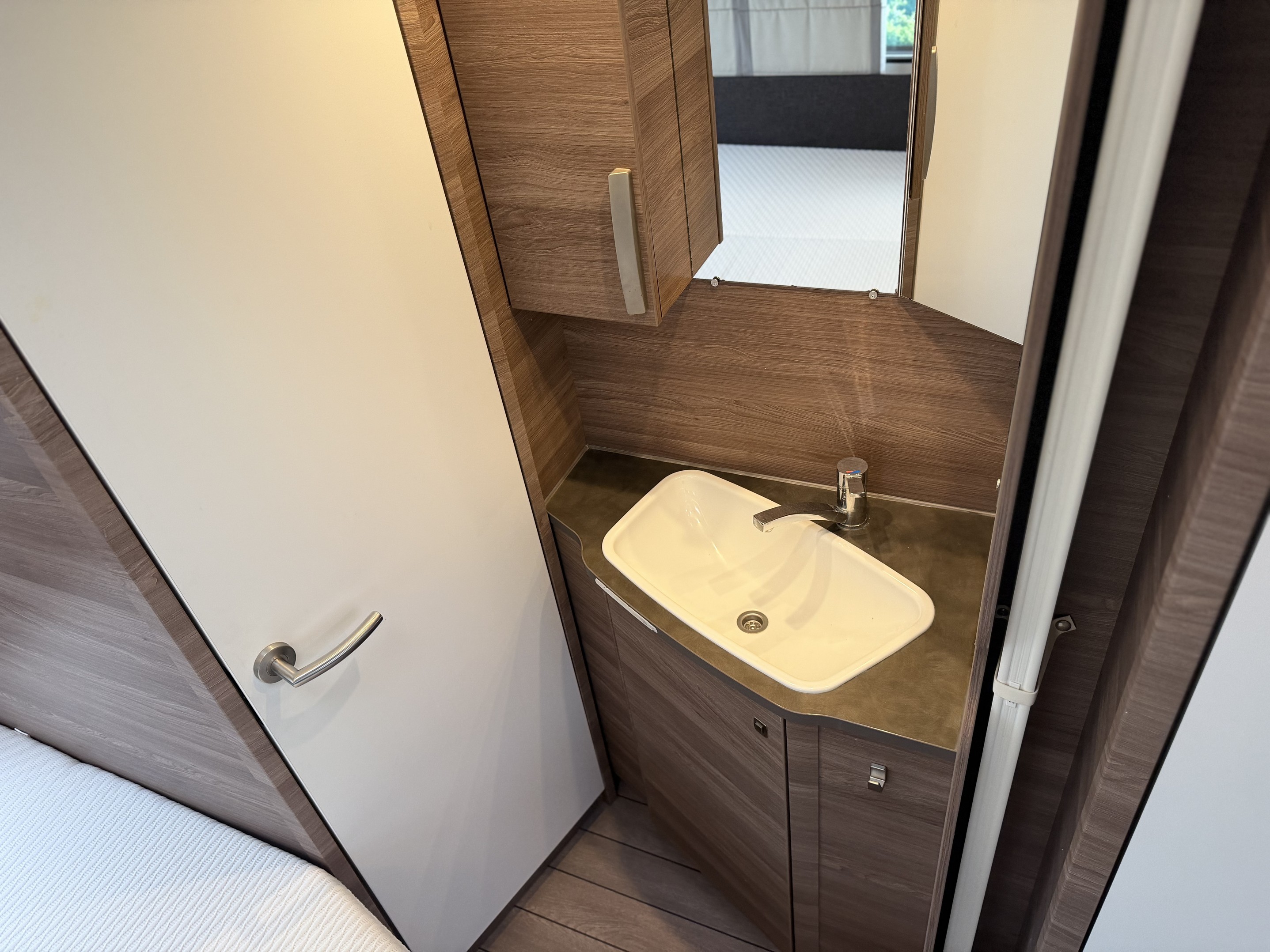 KNAUS - SPORT 450 FU Silver Selection