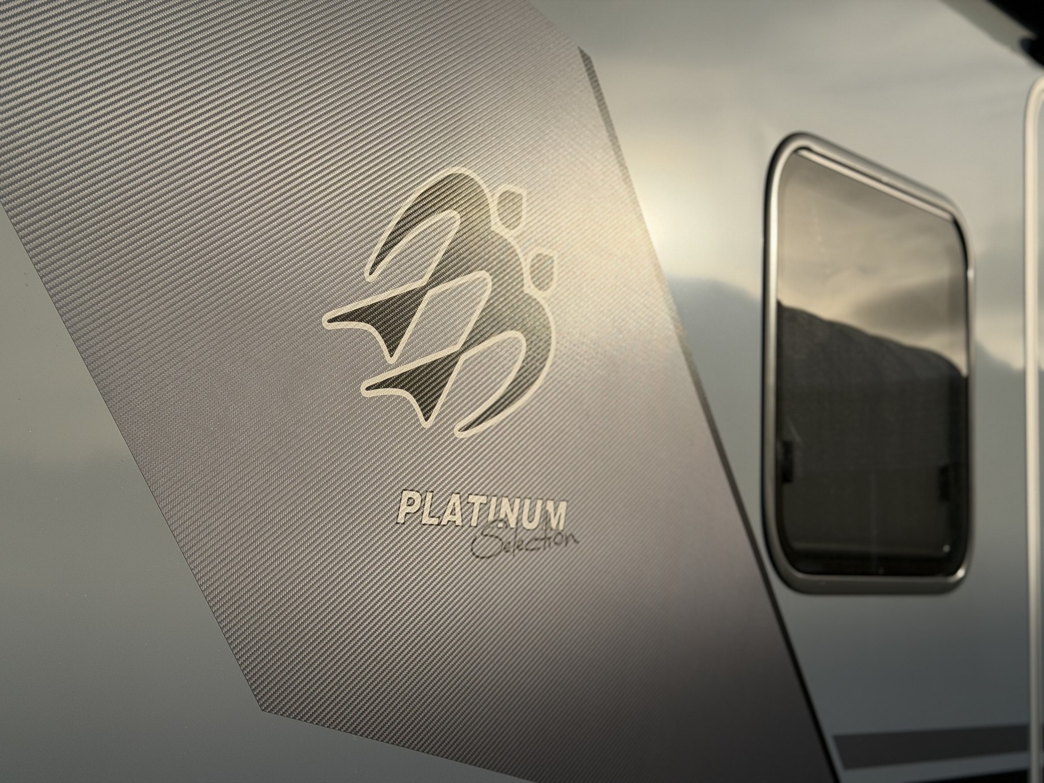 KNAUS - L!VE Ti 700 MEG PLATINUM SELEC