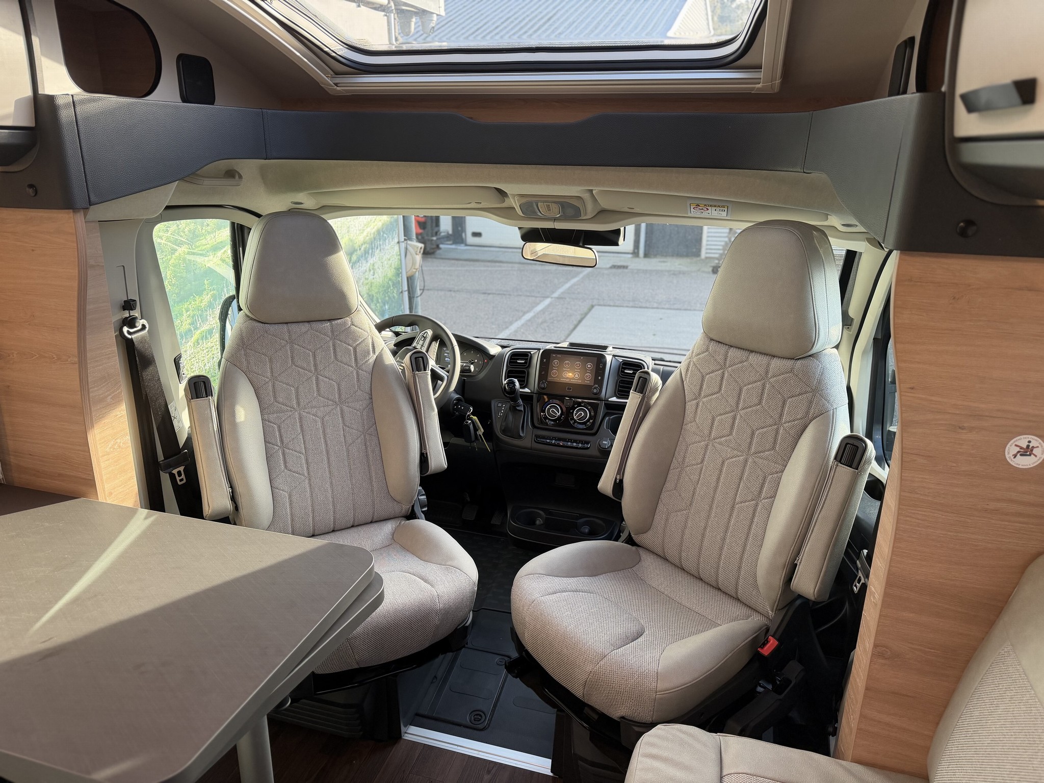 KNAUS - L!VE Ti 700 MEG PLATINUM SELEC