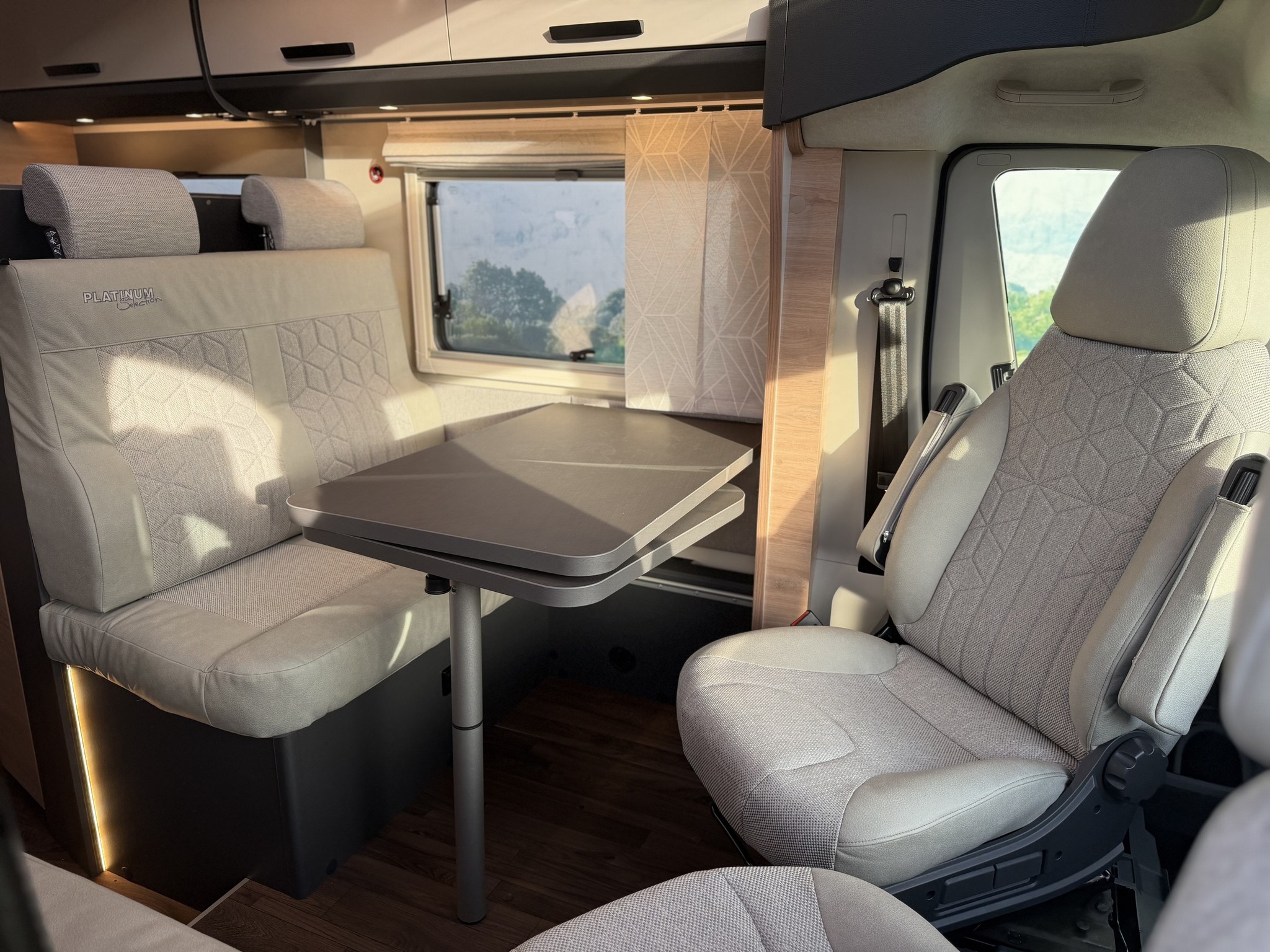 KNAUS - L!VE Ti 700 MEG PLATINUM SELEC