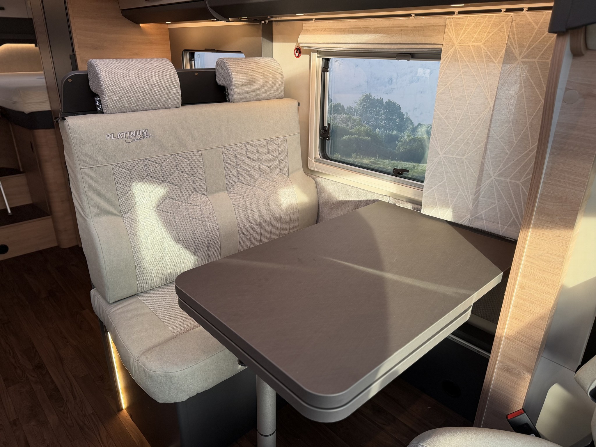 KNAUS - L!VE Ti 700 MEG PLATINUM SELEC