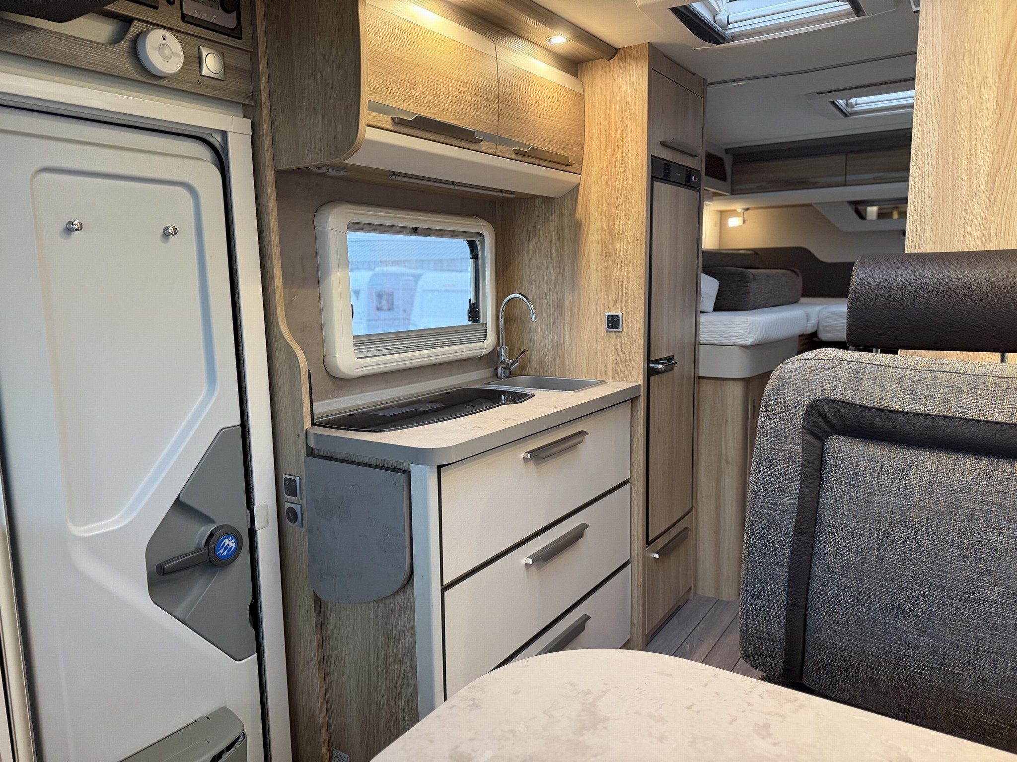 KNAUS - SKY I 650 LEG / 50% deals