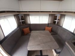 HOBBY - De Luxe 540 UL