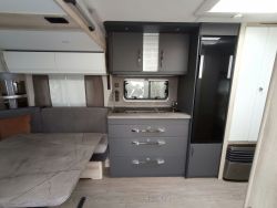 HOBBY - De Luxe 515 UHL