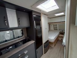 HOBBY - De Luxe 515 UHL