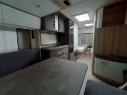 HOBBY - De Luxe 515 UHL