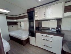 HOBBY - Prestige 560 WLU